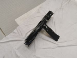 Accessoires automobiles Pièces de carrosserie Réservoir d'eau en acier Panneau de support de radiateur pour Renault <span class=keywords><strong>Dacia</strong></span> <span class=keywords><strong>Duster</strong></span> 2018- - Product Image 2