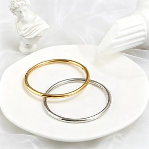 Pulsera <span class=keywords><strong>de</strong></span> Acero Inoxidable Minimalista <span class=keywords><strong>para</strong></span> Mujer, Brazalete <span class=keywords><strong>de</strong></span> Titanio Antideslustre con Hebilla Lisa, Joyería <span class=keywords><strong>de</strong></span> Acero Inoxidable, Regalo <span class=keywords><strong>de</strong></span> Cumpleaños al por Mayor - Product Image 1