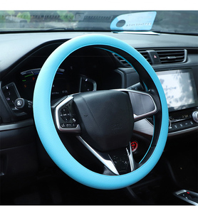 Couvre-volant saisonnier <span class=keywords><strong>AutoSport</strong></span> Rubber Sport Car Decoration Grip pour automobiles - Product Image 5