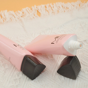 <span class=keywords><strong>Tube</strong></span> cosmétique en plastique triangulaire personnalisé de <span class=keywords><strong>40</strong></span> <span class=keywords><strong>mm</strong></span> de diamètre et 100 ml avec bouchon triangulaire – Vente en gros - Product Image 4