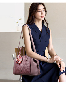 Fashion New Designer Crossbody Bags High Quality PU Leather Shoulder Messenger Bag Casual <b>Totes</b> Luxury Women Handbags and Purses - Product Image 2