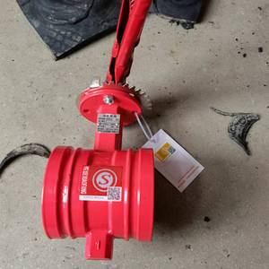 Válvula de Mariposa DN150 de Hierro Fundido con Revestimiento de Goma, Operación Manual para Sistema de Agua - Product Image 1