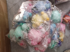 ฟิกเกอร์อนิเมะขนาดเล็ก PVC สำหรับแคปซูลแคชเชอร์ กาชาปอง กล่องไข่ 94 แบบ ตัวละครจากเรื่องจูจุตสึ แบทเทิล ดีมอน นิกะ ลูฟี่ สเลเยอร์ บลูล็อค โกคู โจโจ้ - Product Image 5