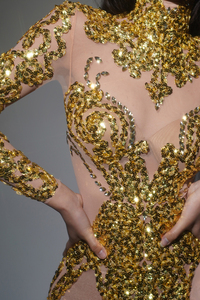 Novance Y4900 Prodotti di Tendenza 2025 Nuovi Arrivi Abito da Ballo Latino da <span class=keywords><strong>Bambina</strong></span> Sexy da Esibizione con Paillettes Dorate per Palco - Product Image 3