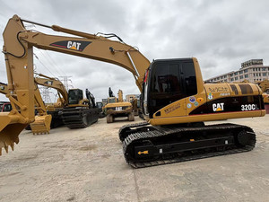 Excavadora de cadenas Caterpillar 320CL usada de 20 toneladas, modelo 2022, con motor de alta calidad y componentes hidráulicos Nabtesco. - Product Image 6