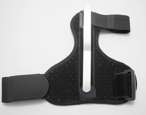 Adjust to Fit Thumb Stabilizer Spica <strong>Splint</strong> Thumb Pain Relief Brace for Men and Women for Arthritis Sprains Fits Right or Left - Product Image 4