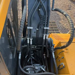 รถขุดไฮดรอลิก Hyundai R220 ขนาด 22 ตัน เครื่องจักรก่อสร้างสำหรับขาย - Product Image 2