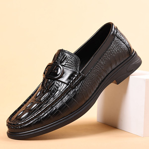 Mocasines de Cuero Casuales de Negocios para Hombre, Diseño de Cocodrilo, Sin Cordones, Tacón Bajo, Color Negro y Marrón, Zapatos de Conducir para Adultos - Product Image 1