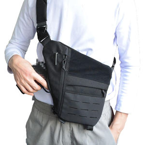 男性用タクティカルクロスボディスリングバッグ隠しキャリーガンバッグショルダーチェストパックパーソナルポケット - Product Image 1