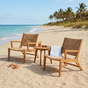 Le fauteuil lounge Setti Anyam allie la fabrication artisanale tressée à la main avec un confort élégant, créant un refuge confortable et luxueux. - Product Image 4