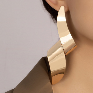 Kaimei 2022 orecchino vendita calda grandi orecchini geometrici intrecciati donne femminili orecchini placcati oro a spirale placcati oro 18 carati donne - Product Image 6