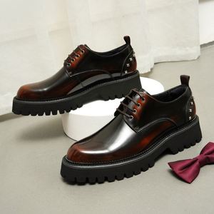 Bottines à lacets pour homme, style tendance, en cuir à motifs, légères, pour occasions formelles, best-seller de l'automne - Product Image 5