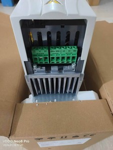 ACH550-UH-012A-2 ACH550UH012A2 ไดรฟ์ปรับความถี่ 3 กิโลวัตต์ 208-240 โวลต์ 11.8 แอมป์ สามเฟส สำหรับ PLC - Product Image 5