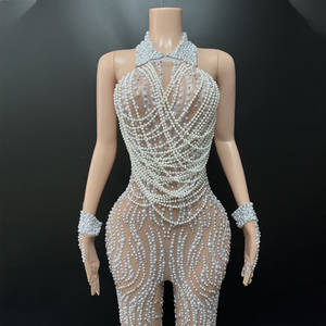 Novance Y5317 Nuovi Prodotti 2025 Tuta Elegante da <span class=keywords><strong>Donna</strong></span> con Catena di Perle Bianche e Strass, <span class=keywords><strong>Abbigliamento</strong></span> Chic da Palcoscenico per Cantanti - Product Image 5