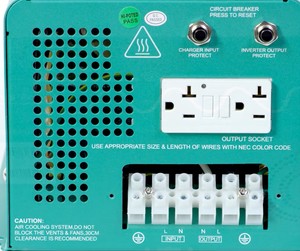 Convertisseur solaire à onde sinusoïdale pure de 2500 watts, chargeur 220/230VAC vers 230VAC, sortie monophasée, efficacité de 95%, 80A - Product Image 6