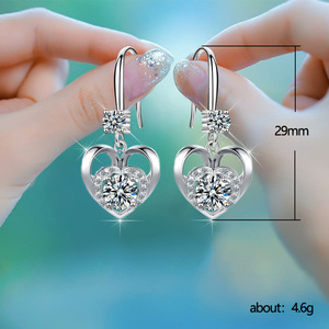 Orecchini Pendenti a Forma di Cuore, Design Elegante e Dolce, Gioielli da Donna per Uso Quotidiano e Feste, Idea Regalo - Product Image 4