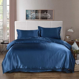 ชุดเครื่องนอนผ้าไหมมัลเบอร์รี่ 100% ขนาด 19 มม. สำหรับคริสต์มาส ประกอบด้วยผ้าปูที่นอน ปลอกผ้านวม และปลอกหมอน 4 ชิ้น - Product Image 6