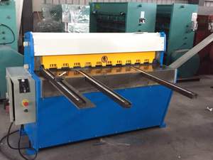Cisaille mécanique pour tôles métalliques de 4 mm d'épaisseur et 3200 mm de largeur, équipement de cisaillement avec PLC et moteur pour la fabrication, haute efficacité - Product Image 5
