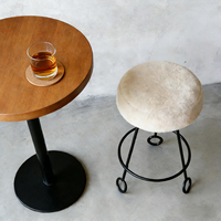 Tabourets de bar modernes en métal, vente en gros d'usine, chaises de bar hautes en tissu velours blanc rond pour la maison, le bar et l'hôtel