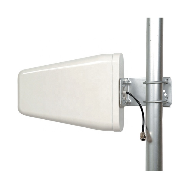 Multi Band 800 - 2700MHz 8dBi Log Periodic Dipole Antenna Multi Band Antenna for 2G 3G 4G LTE WIFI