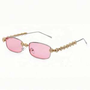 Lunettes de soleil de luxe à petite monture pour femme, nouvelle mode 2021, lunettes de soleil en métal rouge, UV400, lunettes de soleil rectangulaires en strass pour femmes et hommes - Product Image 5