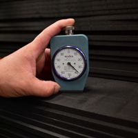 Inserts de boîte en mousse EVA pour emballage, plateaux découpés sur mesure, résistants au feu, de qualité alimentaire, anti-vieillissement pour bouteille de vin