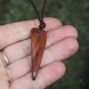 Colliers en bois naturel faits à la main à partir de perles de bois lisses, conçus pour un usage quotidien, style de bijoux classique et traditionnel - Product Image 6