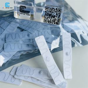 Etichetta per lavanderia flessibile UHF RFID tessile impermeabile e resistente all'acqua per il controllo dell'accesso di gestione dell'indumento - Product Image 4