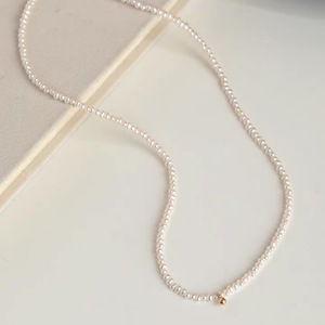 Collar de Perlas de Lujo para Mujer con Cadena Ligera para Clavícula, Extremadamente Pequeño, para un Estilo Veraniego Exclusivo - Product Image 4