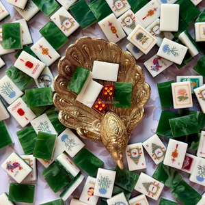Mahjong Americano de Lujo Moderno de Alta Gama, Plegable y Portátil, Verdant Fortune, 160 Fichas, Grabado por Ambos Lados, Mahjong de Perlas para Navidad - Product Image 2