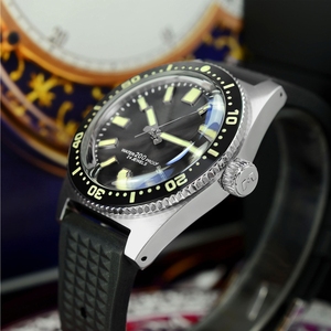 Reloj Mecánico de Acero Inoxidable para Hombre, Resistente al Agua, con Esfera Luminosa, Correa de Goma de 20 mm y Bisel de Buceo - Product Image 2