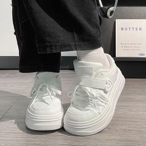 Sneakers blanches minimalistes à plateforme en forme de cœur, légères et respirantes pour femmes, chaussures décontractées pour étudiantes - Product Image 6