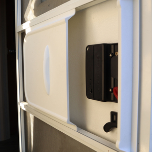 Puerta Corredera para RV de Material PP, Riel de 12 Pulgadas de Ancho con Panel de Tope Deslizante para Remolque de RV, Autocaravana, Color Blanco - Product Image 6