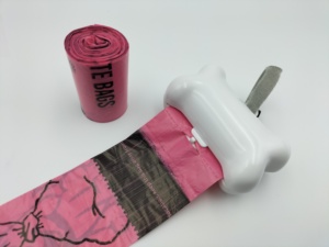 Conception personnalisable 2 rouleaux sacs à crottes de chien en plastique alternatif option rose écologique avec logo personnalisé durable - Product Image 4