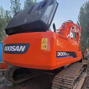 เครื่องยนต์มือสองคุณภาพสูง Doosan DH300LC-7 นำเข้าจากเกาหลีแท้ พร้อมมอเตอร์ ปั๊ม เกียร์บ็อกซ์ รุ่นปี 2022 ขนาด 30 ตัน พร้อมบุ้งกี๋ขุด - Product Image 1