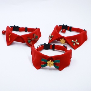 <span class=keywords><strong>Collar</strong></span> de Poliéster de Lujo Estilo Occidental con Cuello de Camisa Rojo Inspirado en la Navidad de Dibujos Animados para Gato y Perro, Babero Clásico para Mascotas de Exportación - Product Image 2