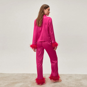 <span class=keywords><strong>Pigiama</strong></span> in Raso <span class=keywords><strong>Rosso</strong></span> Rosa per Donne, Estivo Sottile ed Elegante con Piume, Completo Casual con Vita Elastica - Product Image 4