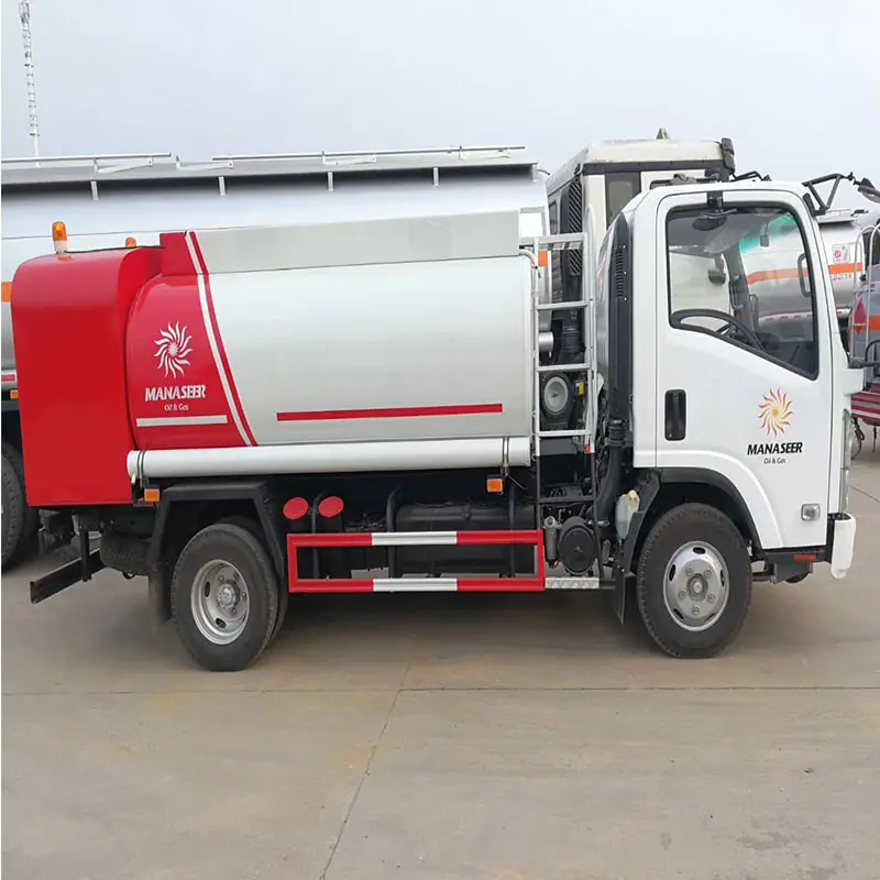 일본 상표 4x2 5m3 기름 연료 저장 탱크 트럭 제트기 급유 차량 항공기 급유 트럭 제조자
