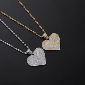 Colgante en forma de corazón, joyería hip-hop, accesorios, collares de cobre con incrustaciones de circonita, colgante de amor. - Product Image 1