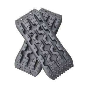 2 pièces Planches de <span class=keywords><strong>traction</strong></span> de récupération pour <span class=keywords><strong>voiture</strong></span> en plastique ultra-résistant de 70 cm, mini-tapis de secours tout-terrain pour sable et boue, avec <span class=keywords><strong>sangle</strong></span> de remorquage - Product Image 2