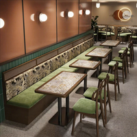 Mittelalterliches Massivholz-Sitzgruppen-Set mit Esstisch und Stühlen, Tischplatte aus Kunststein für Restaurants, Hotpot-Lokale und Grillbuden