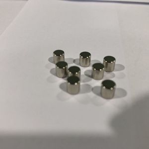 Siêu Mạnh Mẽ Vĩnh Viễn Hiếm Trái Đất Nam Châm Aimant Neodyme Xi Lanh Nam Châm D5 * 5T 40uh Neodymium Nam Châm - Product Image 1