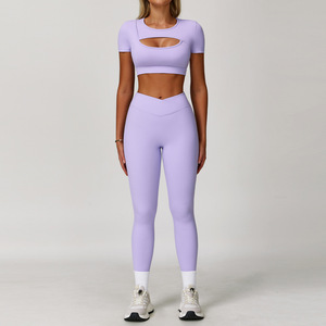 Leggings et hauts de yoga légers taille haute pour femmes ensemble de compression coupe en V à manches courtes <span class=keywords><strong>motif</strong></span> solide respirant - Product Image 4