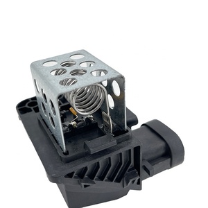 Résistance <span class=keywords><strong>de</strong></span> régulation <span class=keywords><strong>de</strong></span> <span class=keywords><strong>vitesse</strong></span> <span class=keywords><strong>de</strong></span> moteur <span class=keywords><strong>de</strong></span> ventilateur <span class=keywords><strong>de</strong></span> radiateur 9673999880 9830143880 pour Peugeot 206 307 <span class=keywords><strong>308</strong></span> Citroen C4 DS4 DS5 - Product Image 4