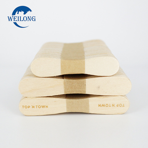 Cuillère à crème glacée jetable durable de 140mm Mini Greenwood en bois écologique pour le camping en plein air - Product Image 2