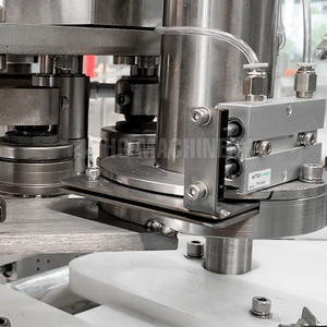 انخفاض سعر المصنع وذات جودة عالية آلة تعليب البيرة يمكن حشو Canner - Product Image 3