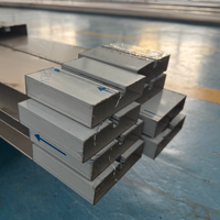 Tube rectangulaire en acier inoxydable et acier laminé à froid sur mesure avec estampage de précision et extrémités coupées pour supports et racks OEM
