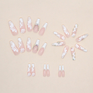 Nouvelle Tendance : Faux Ongles Français en ABS, Longs, Forme Ballerine/Cercueil, Strass de Luxe, à Coller, avec Fleurs - Product Image 2