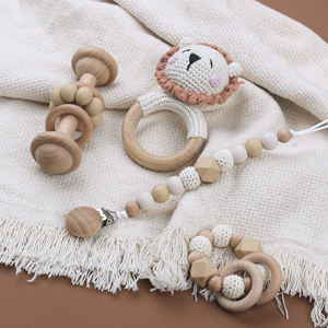 TONGTU Ensemble <span class=keywords><strong>de</strong></span> jouets <span class=keywords><strong>de</strong></span> <span class=keywords><strong>dentition</strong></span> en bois souple 4 pièces en forme <span class=keywords><strong>de</strong></span> <span class=keywords><strong>lion</strong></span> mignon Hochet au crochet et <span class=keywords><strong>anneau</strong></span> <span class=keywords><strong>de</strong></span> <span class=keywords><strong>dentition</strong></span> Chaîne <span class=keywords><strong>de</strong></span> sucette Cadeau pour bébé et enfant en bas âge - Product Image 4