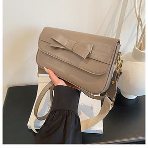 2025 thời trang hiện đại Phụ nữ túi xách với BOW TIE phụ nữ phong cách sling Túi cô gái Pastel màu sắc Vai Túi Xách bán buôn Hot - Product Image 4